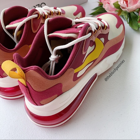 Nike Air Max 270 React NWT - Picture 10 of 12